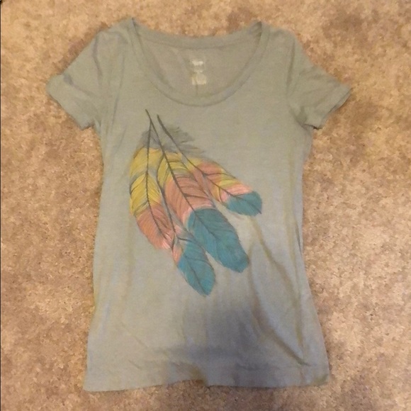 Tshirt - Picture 1 of 3